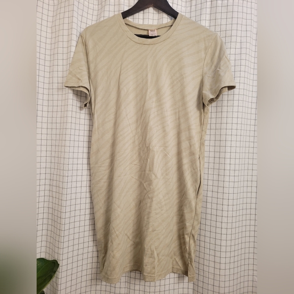 Smash + Tess Animal Print T-Shirt Dress - Picture 2 of 5